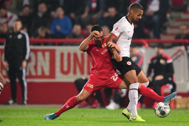 英联杯-伊萨克破门戈登建功 阿森纳0-2纽卡斯尔